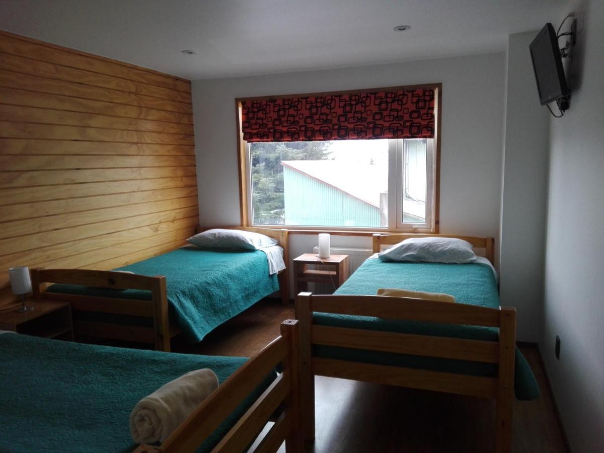 Almer Hostal Punta Arenas Exterior photo